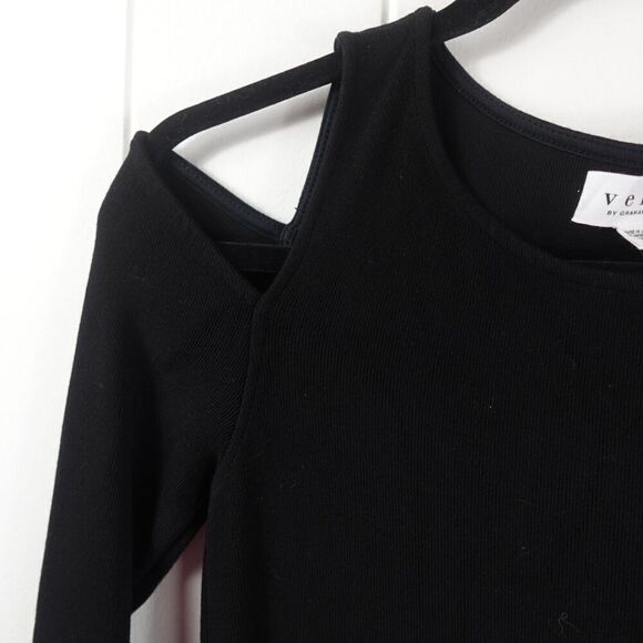 Velvet by Graham & Spencer Womens Cold Shoulder Knit Mini Dress Small - Picture 5 of 14